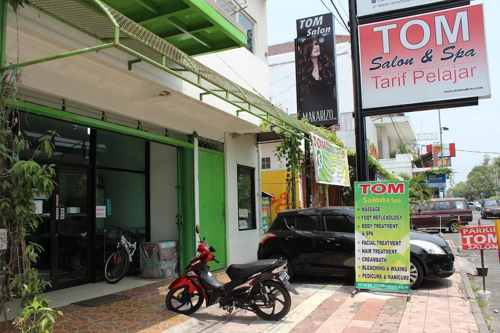 Rene Hotel Yogyakarta Exterior foto