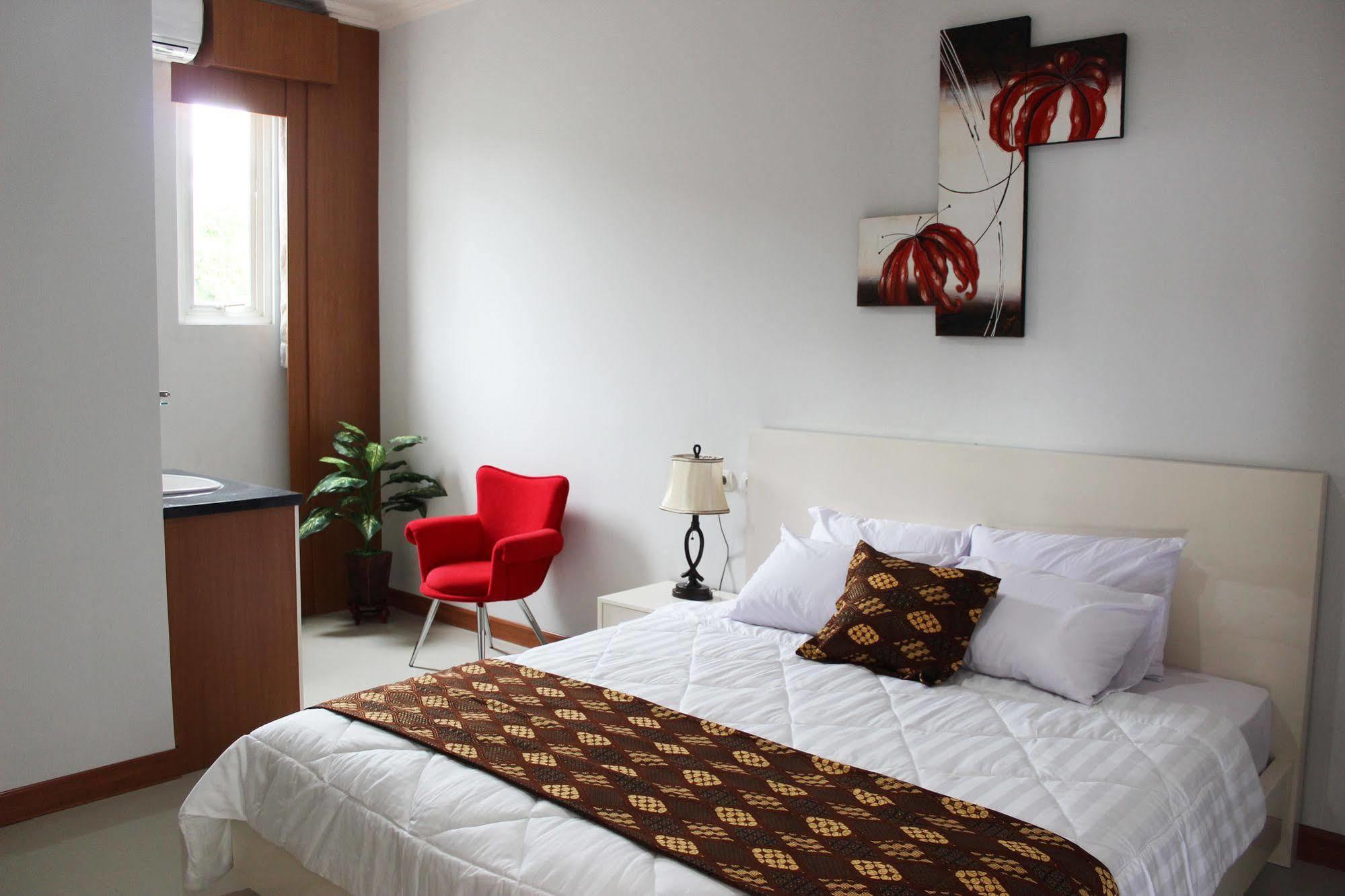 Rene Hotel Yogyakarta Exterior foto