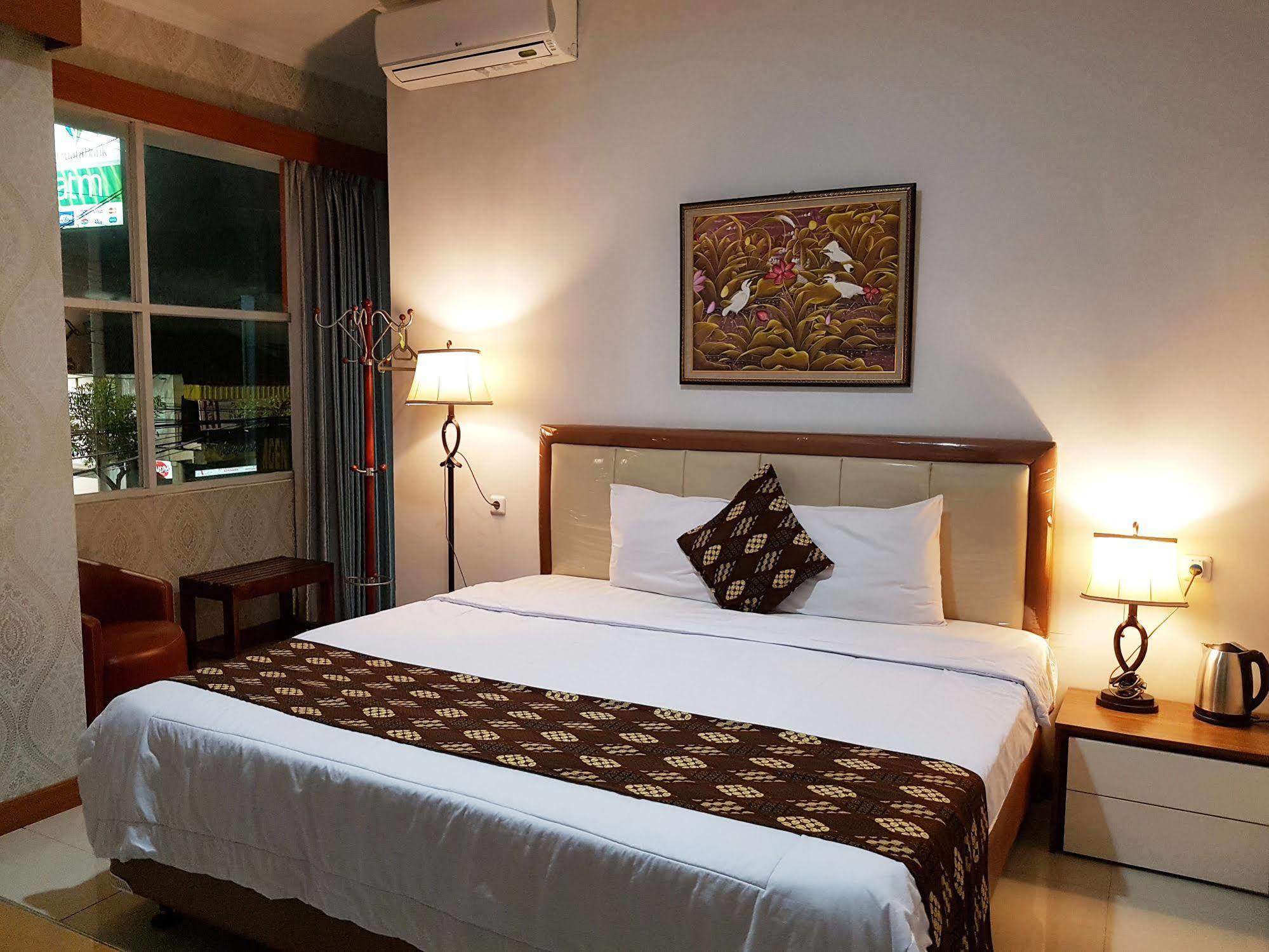 Rene Hotel Yogyakarta Exterior foto