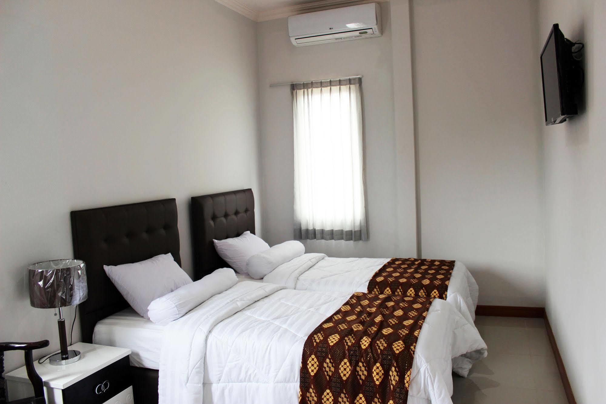 Rene Hotel Yogyakarta Exterior foto
